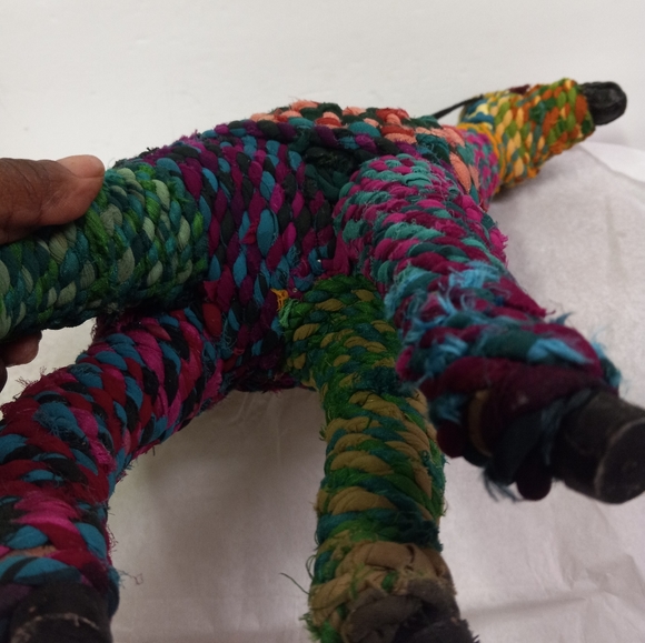 Vtge Handcrafted Camel Multi-Color Woven Rug 15" Life-like hoofs ,mouth & eyes - Picture 10 of 10